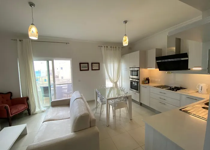 Ocean View Apartment Marsascala